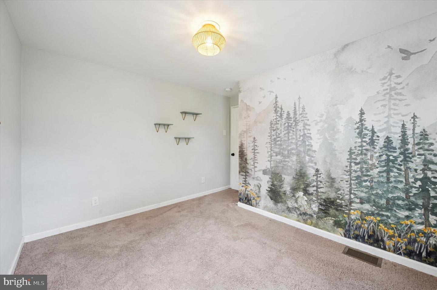 122 Leon Avenue photo 17