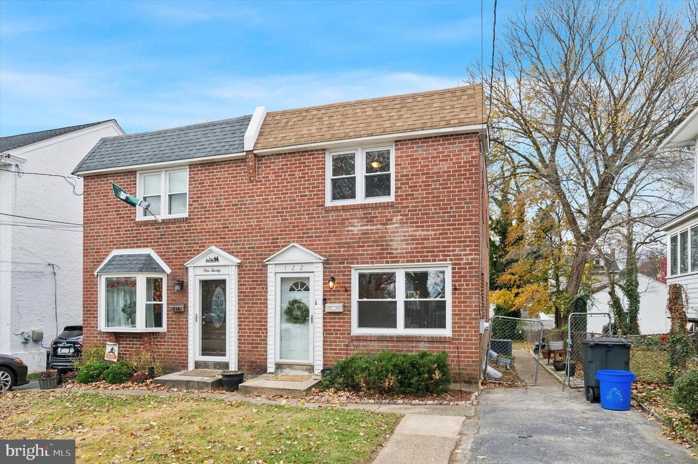 122 Leon Avenue photo 2