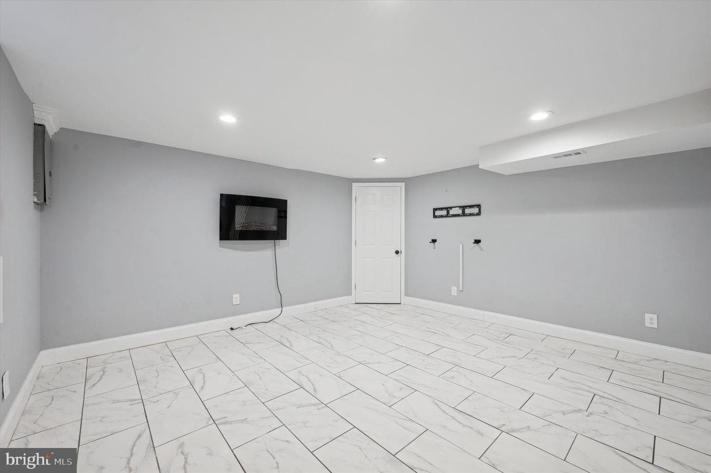 122 Leon Avenue photo 20