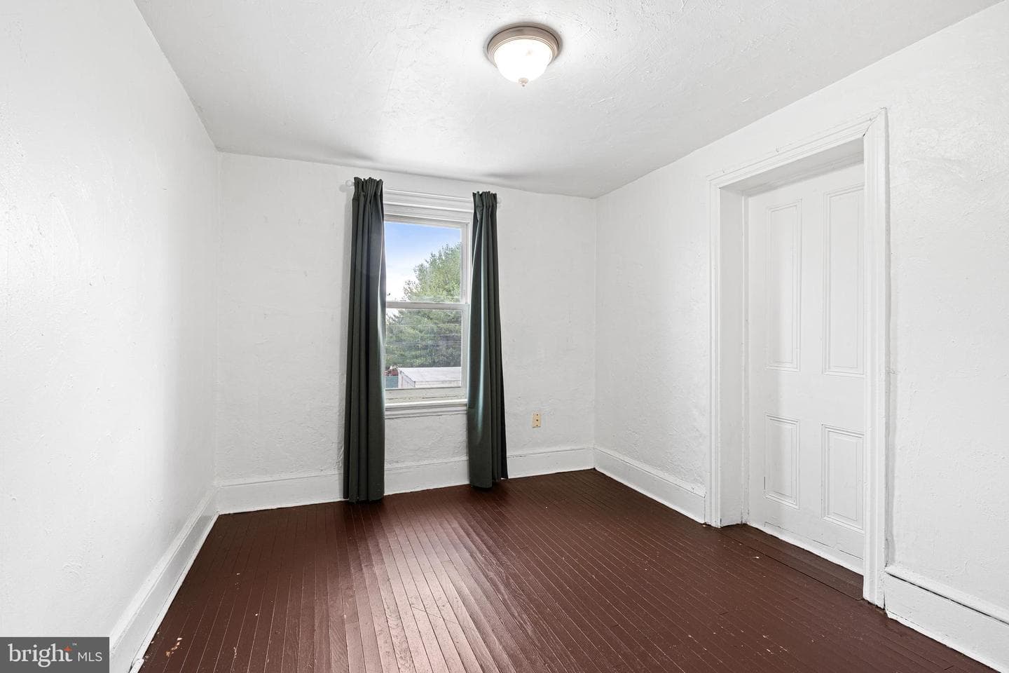 3427 W 3rd Street photo 10
