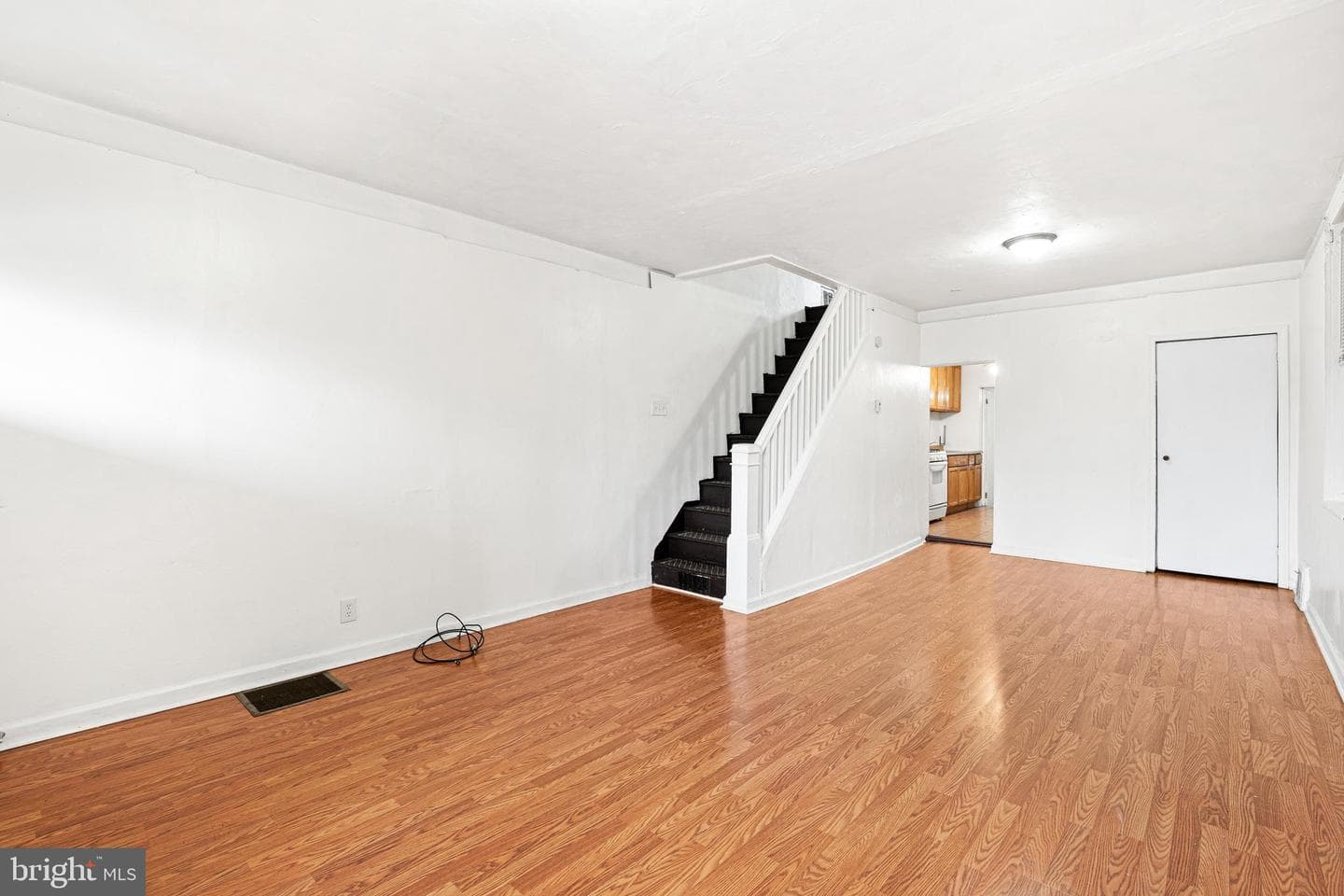 3427 W 3rd Street photo 2