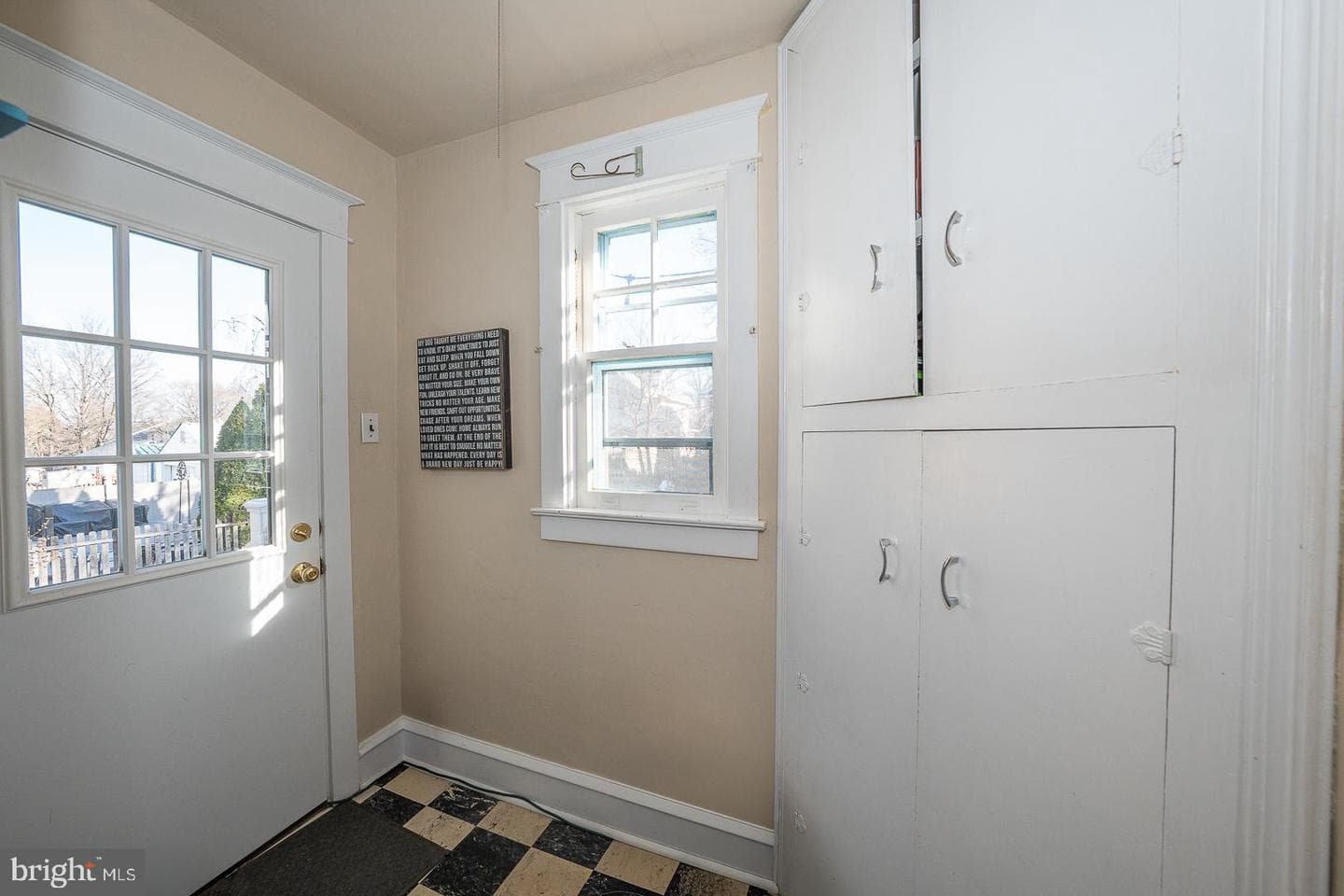 139 Campbell Avenue photo 14