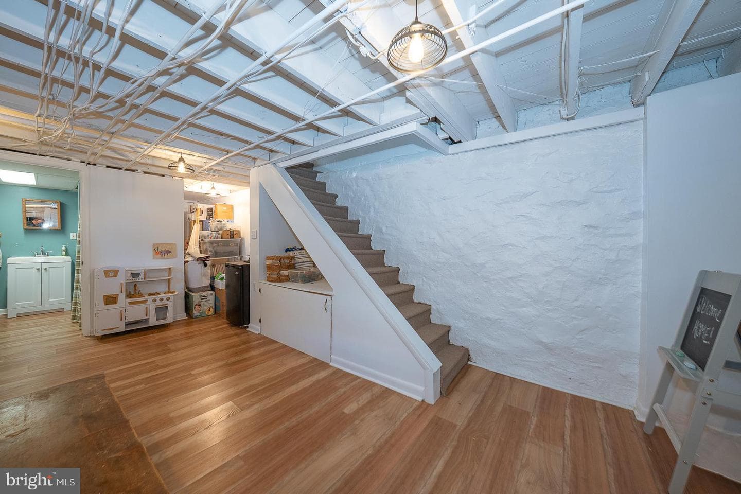 139 Campbell Avenue photo 32