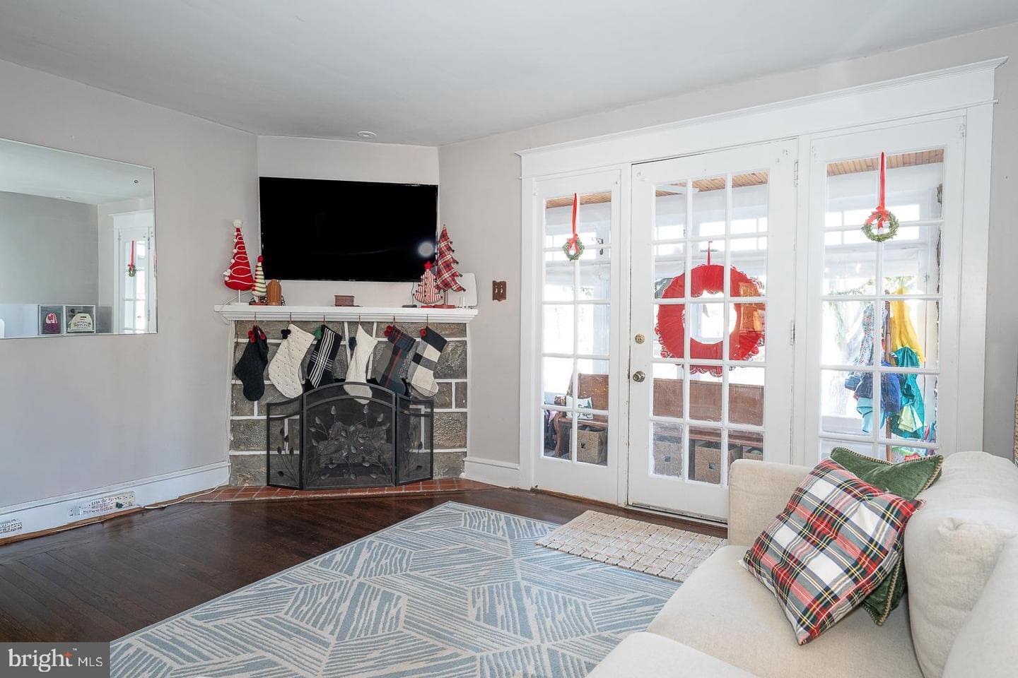 139 Campbell Avenue photo 8