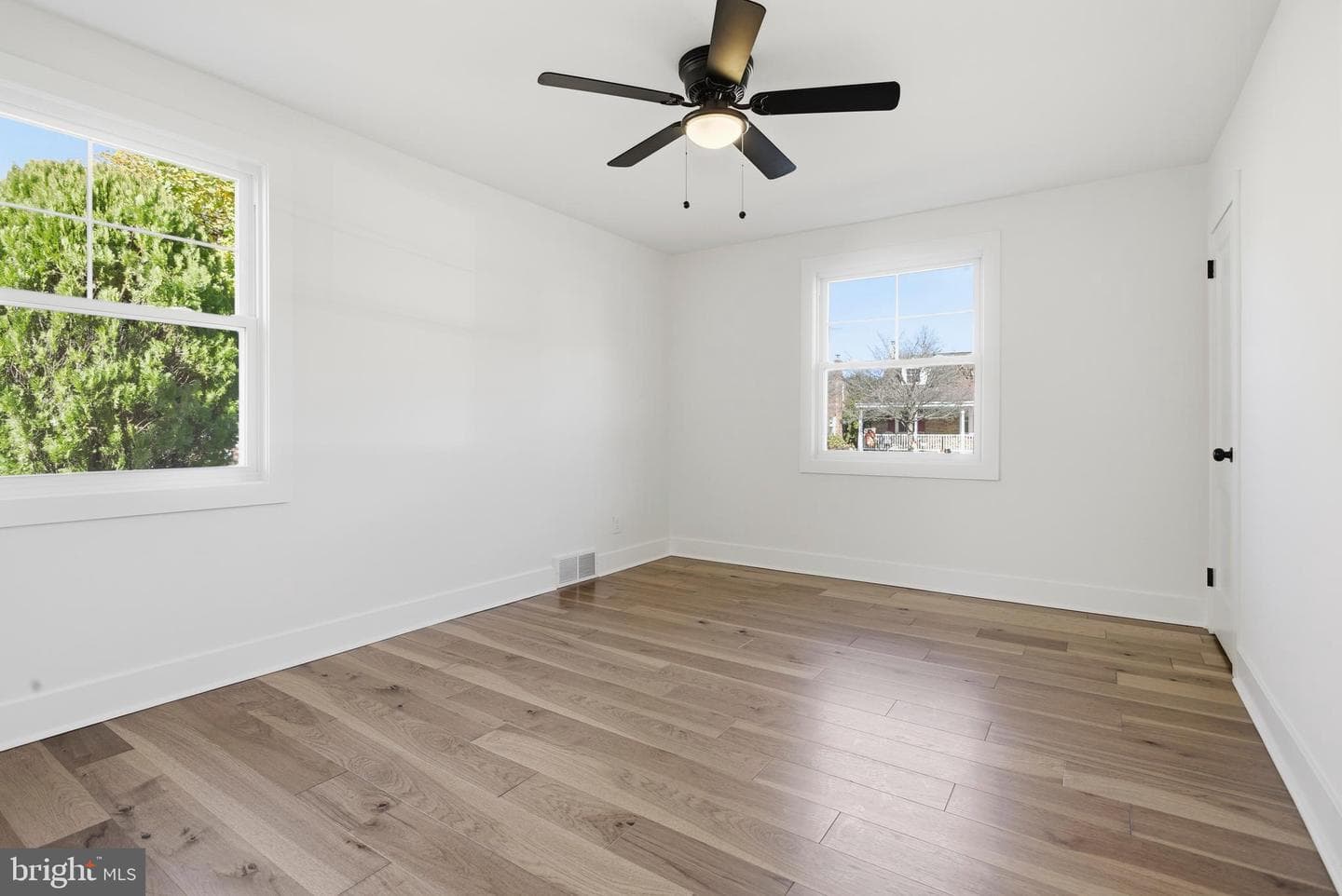 338 Wayne Avenue photo 14