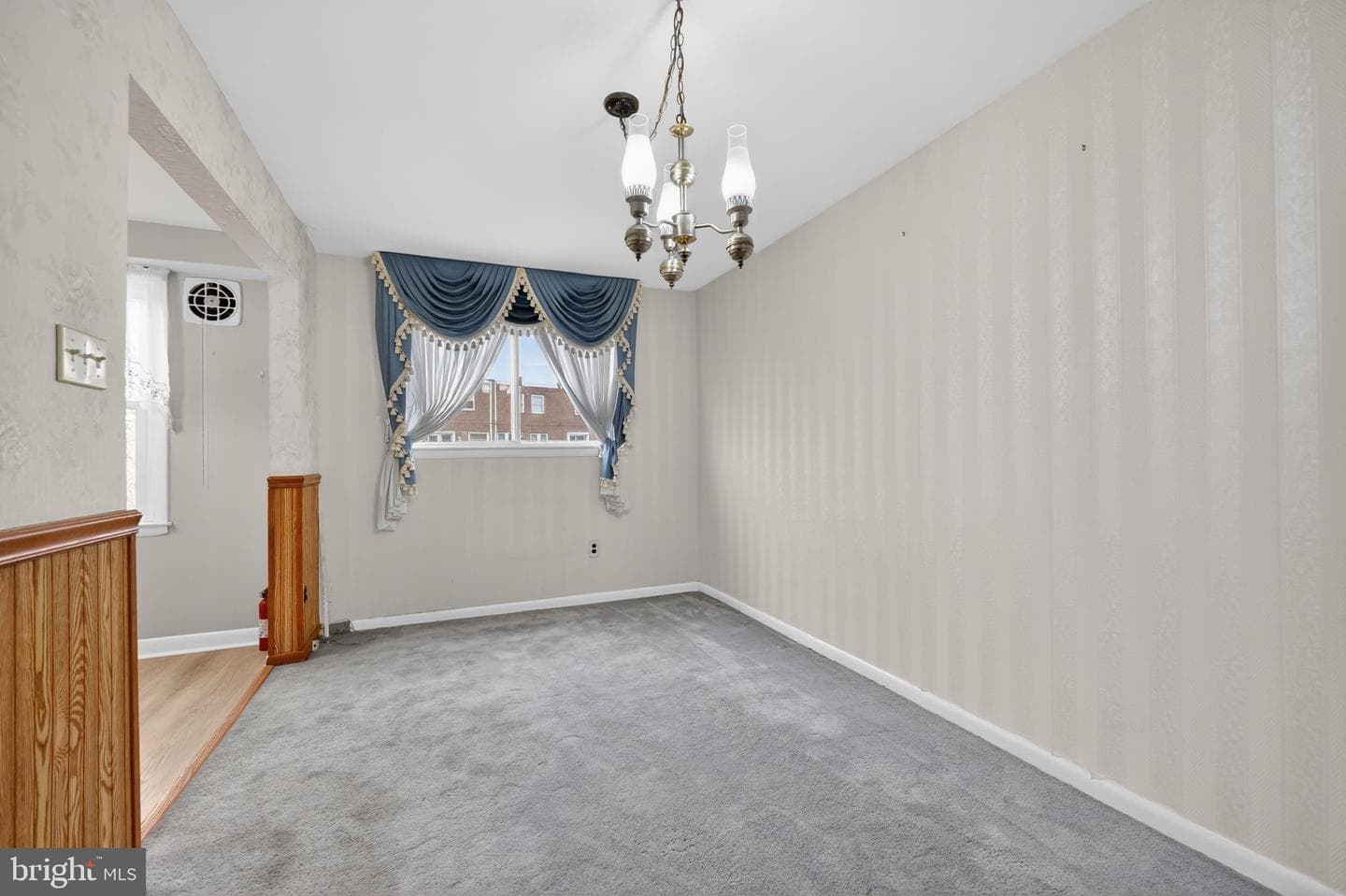 948 Grant Road photo 12