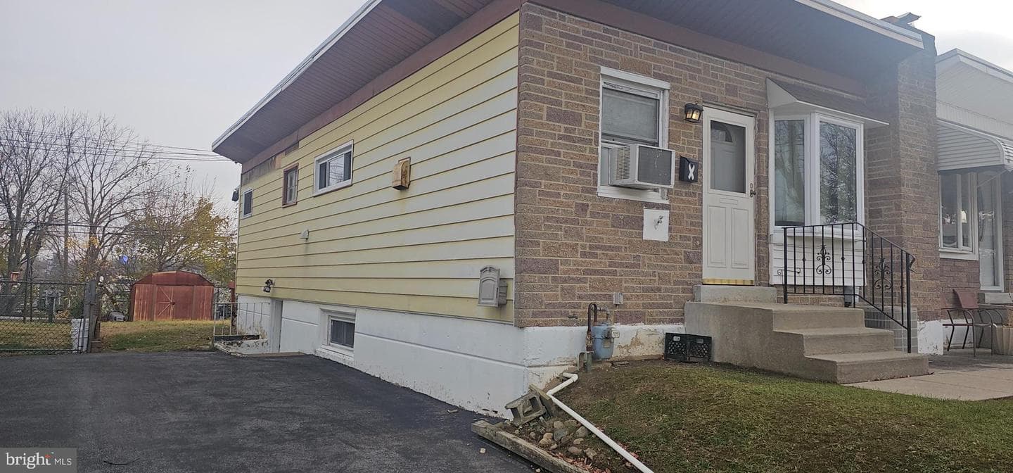 303 Darby Road photo 2