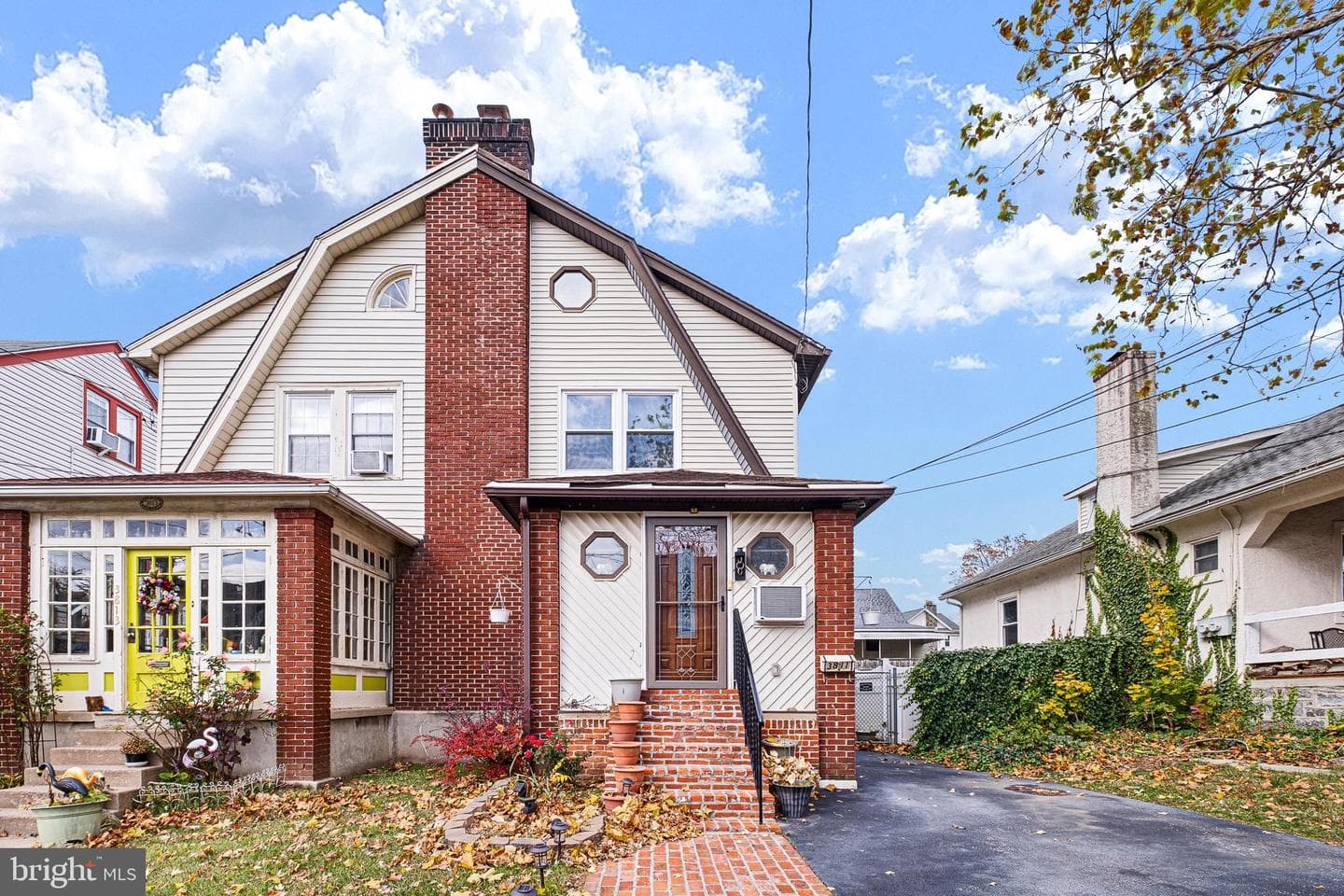 3811 Berry Avenue photo 1