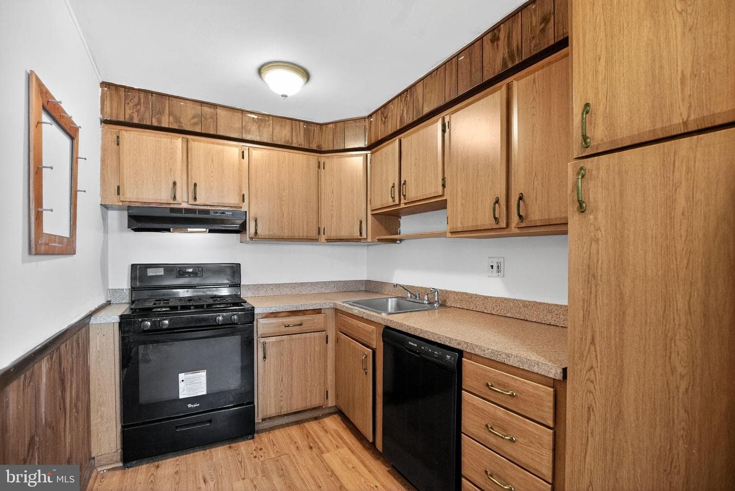 1403 Rainer Rd photo 9