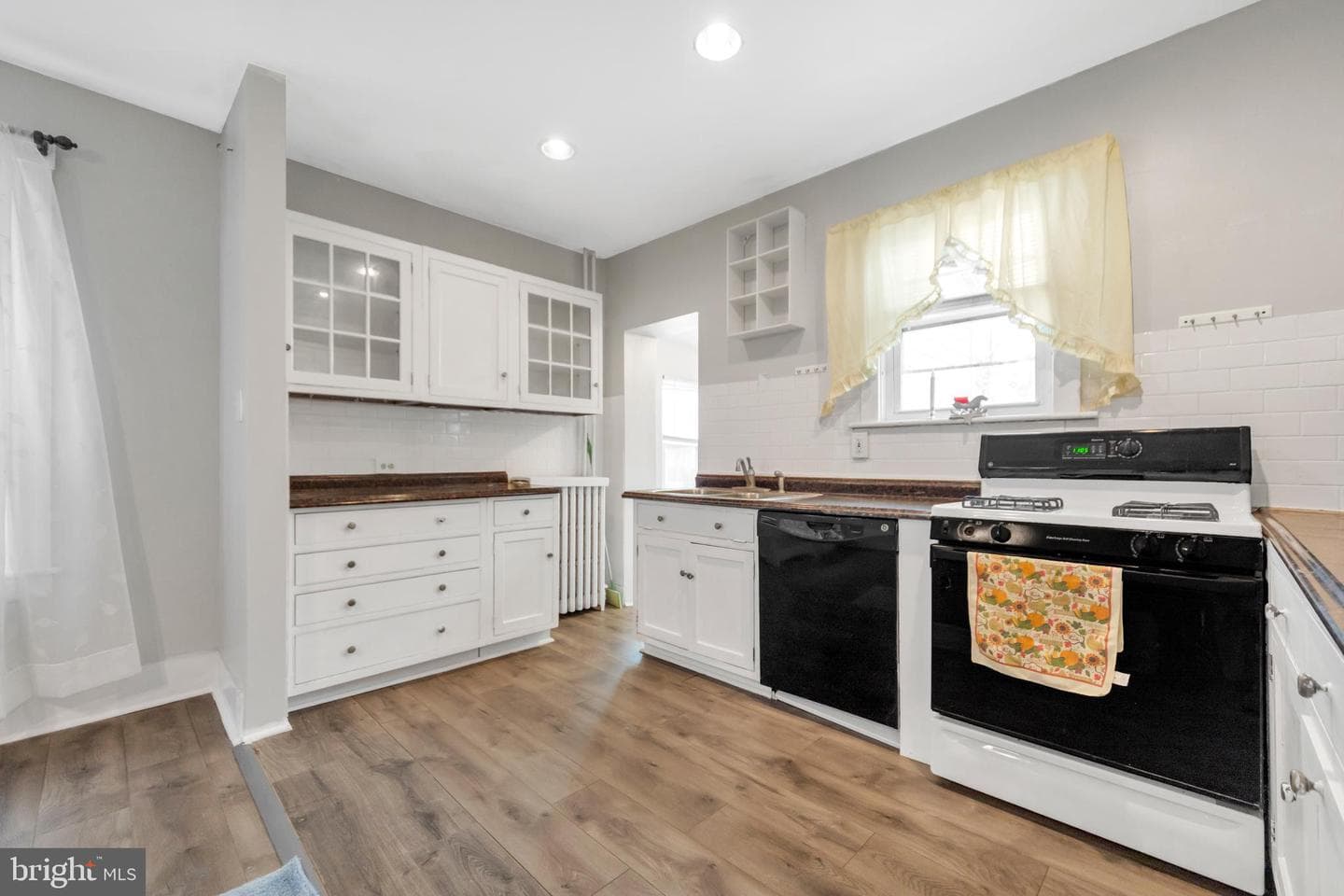 308 Clifton photo 13