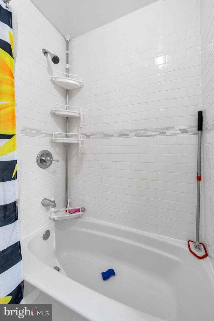 308 Clifton photo 22