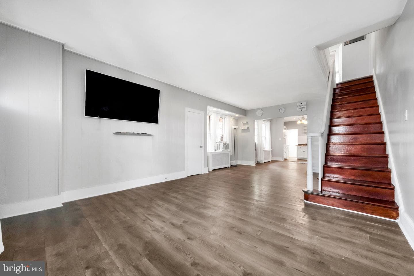 308 Clifton photo 4