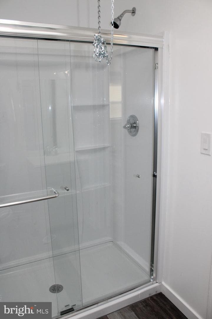 1039 Barker Road photo 11