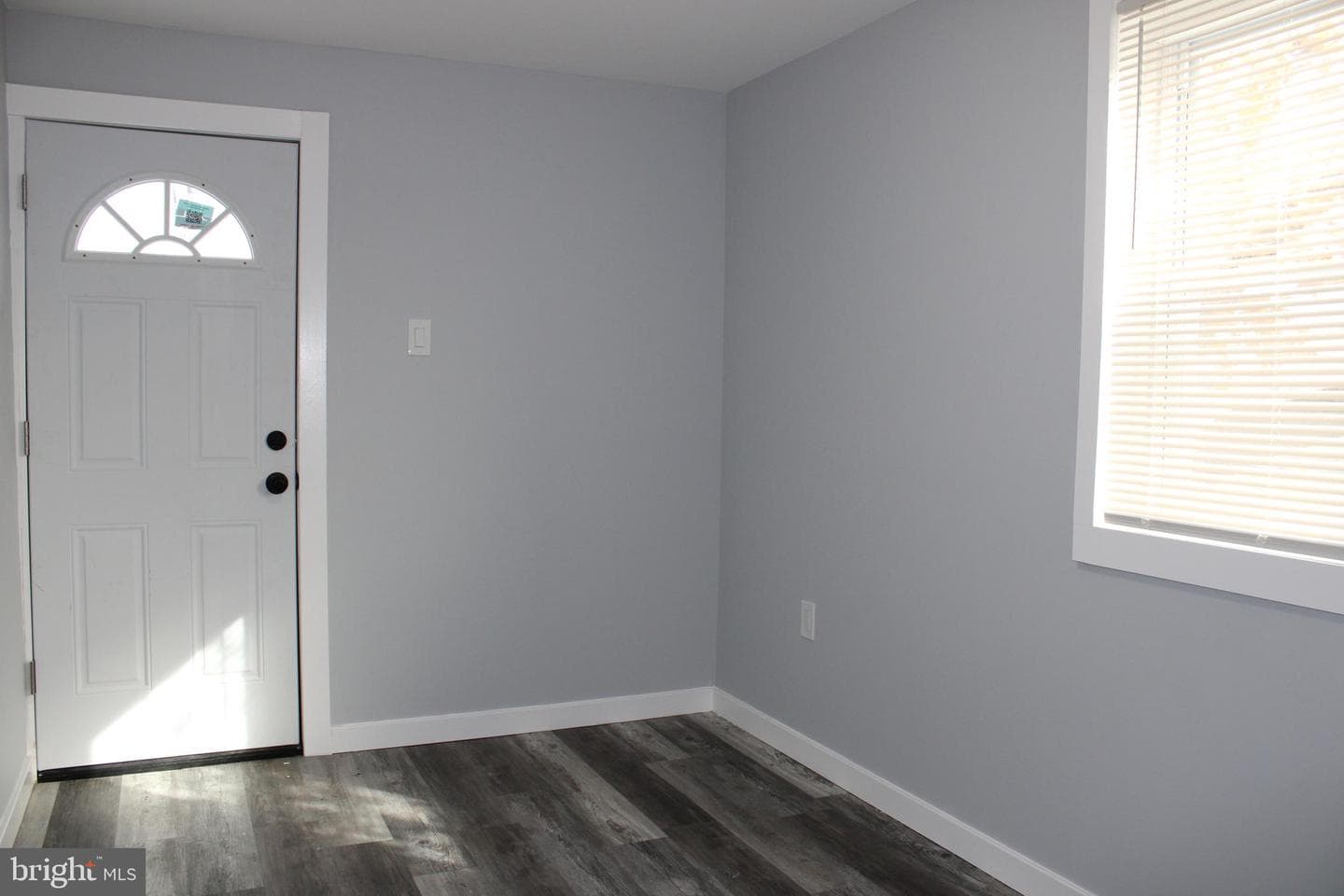1039 Barker Road photo 14