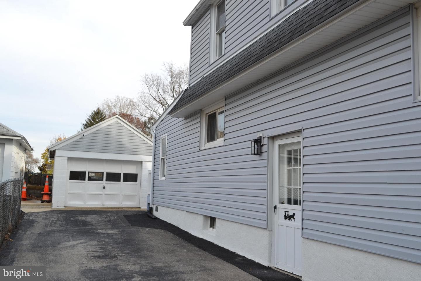 815 Summit Avenue photo 2