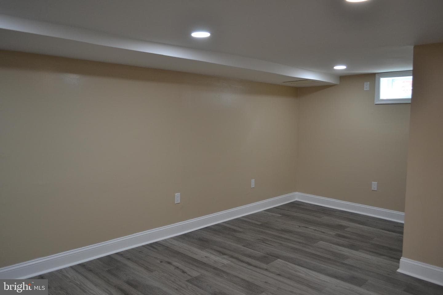 815 Summit Avenue photo 35