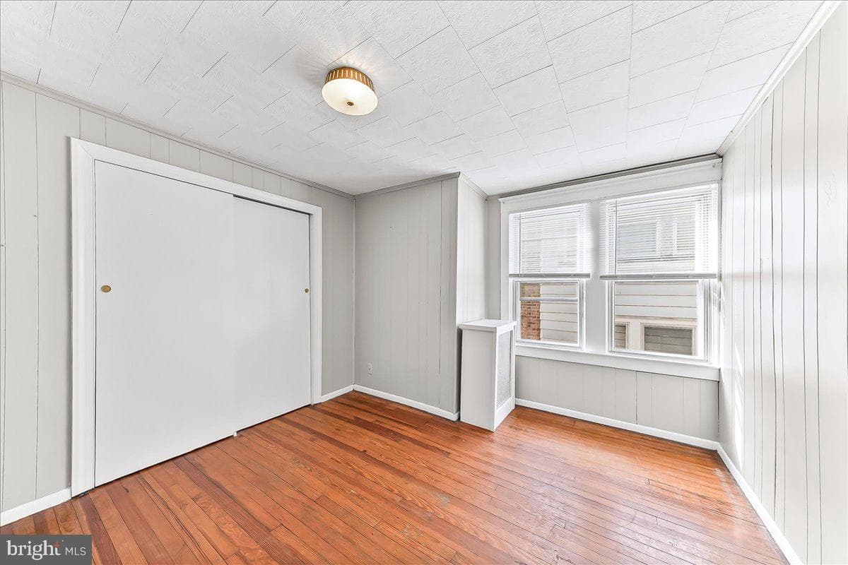 1024 E 18th Street photo 18