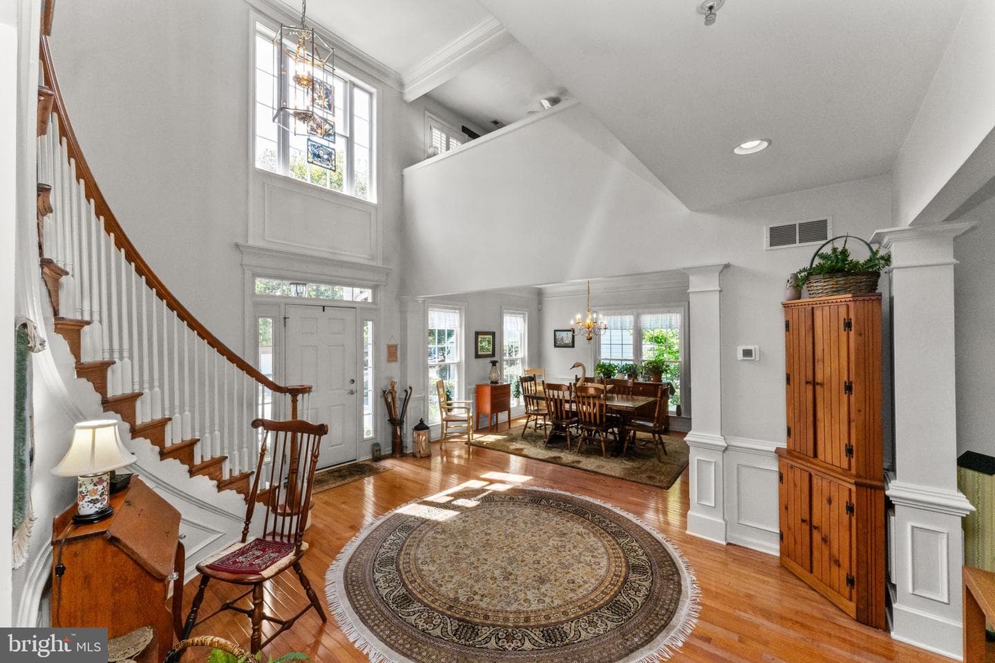121 Camelot Lane photo 3