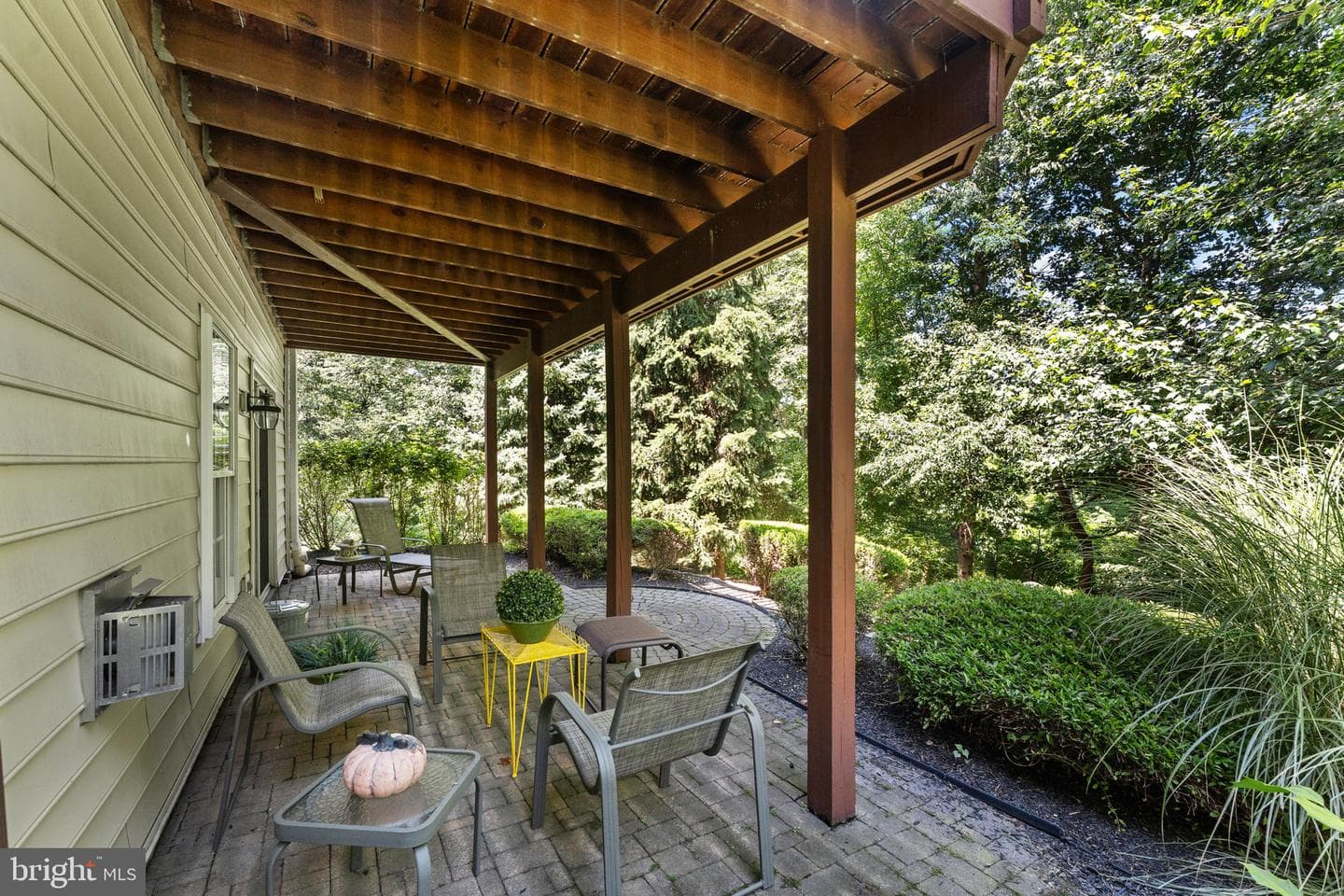 121 Camelot Lane photo 30