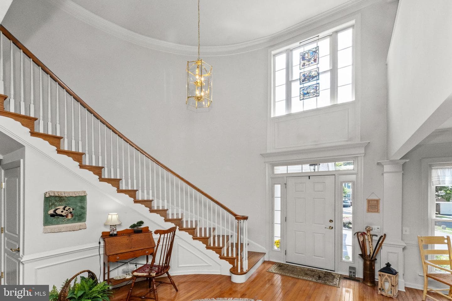 121 Camelot Lane photo 4