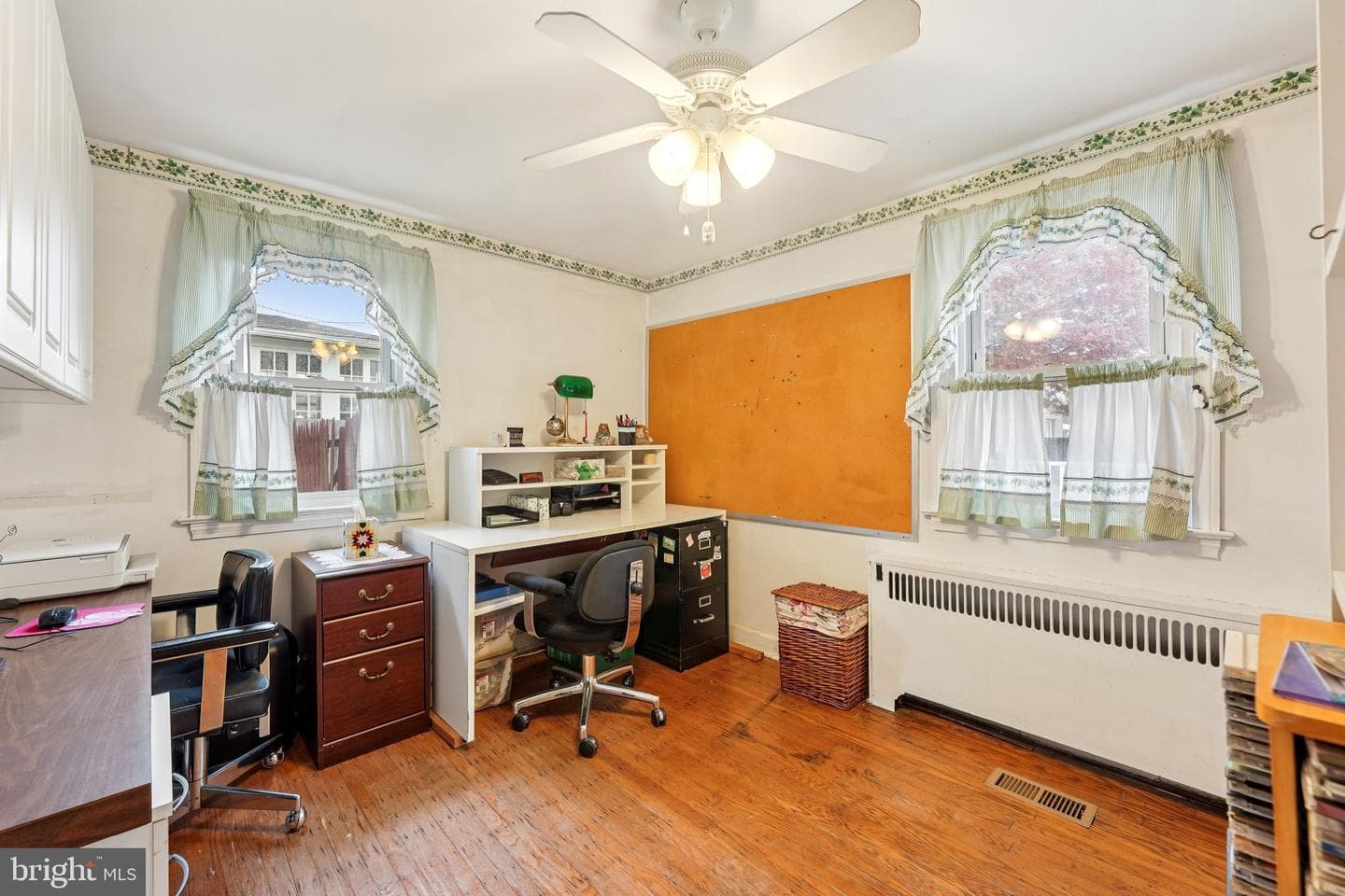 203 S Oak Avenue photo 15