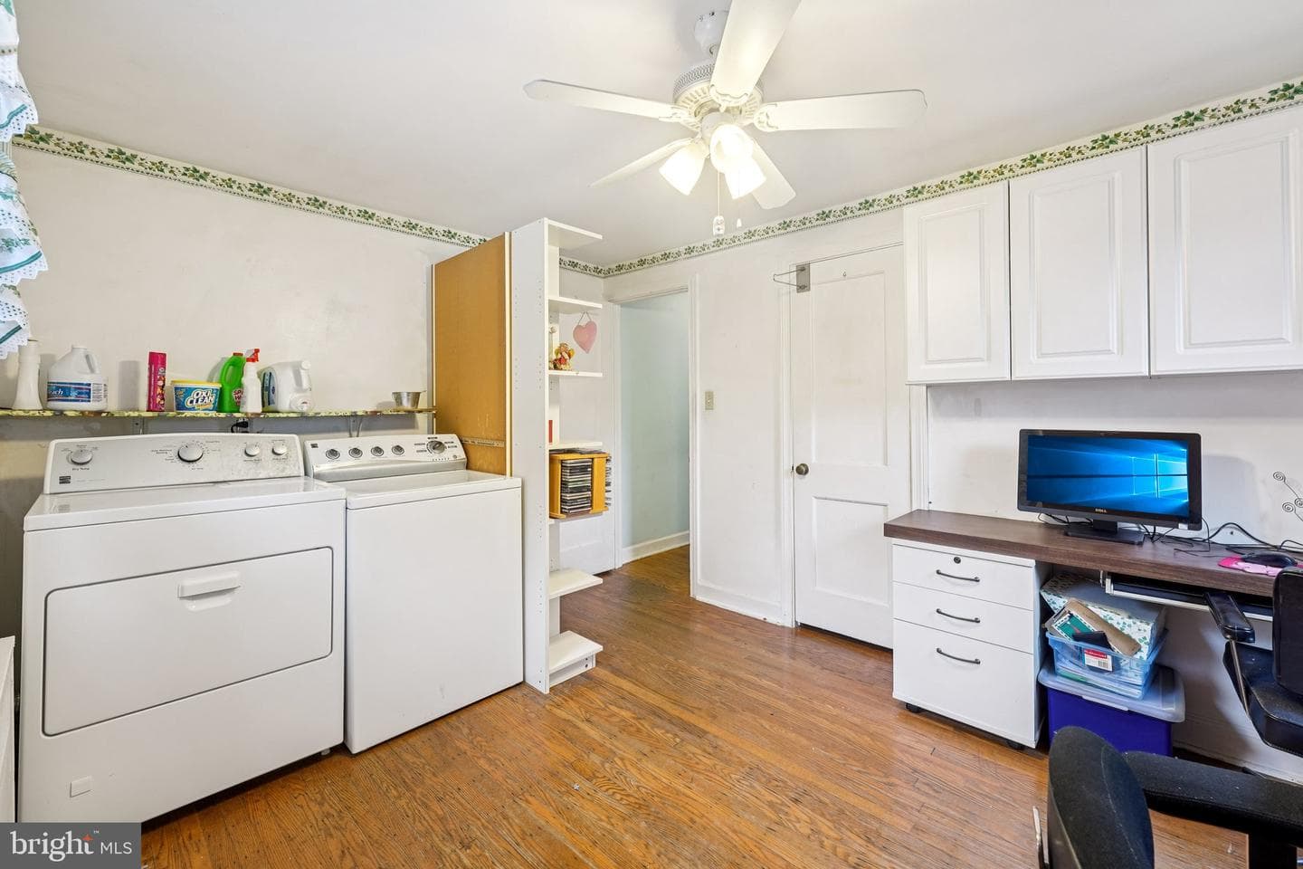 203 S Oak Avenue photo 16