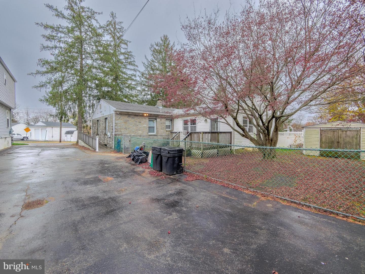 328 Hillside Avenue photo 28