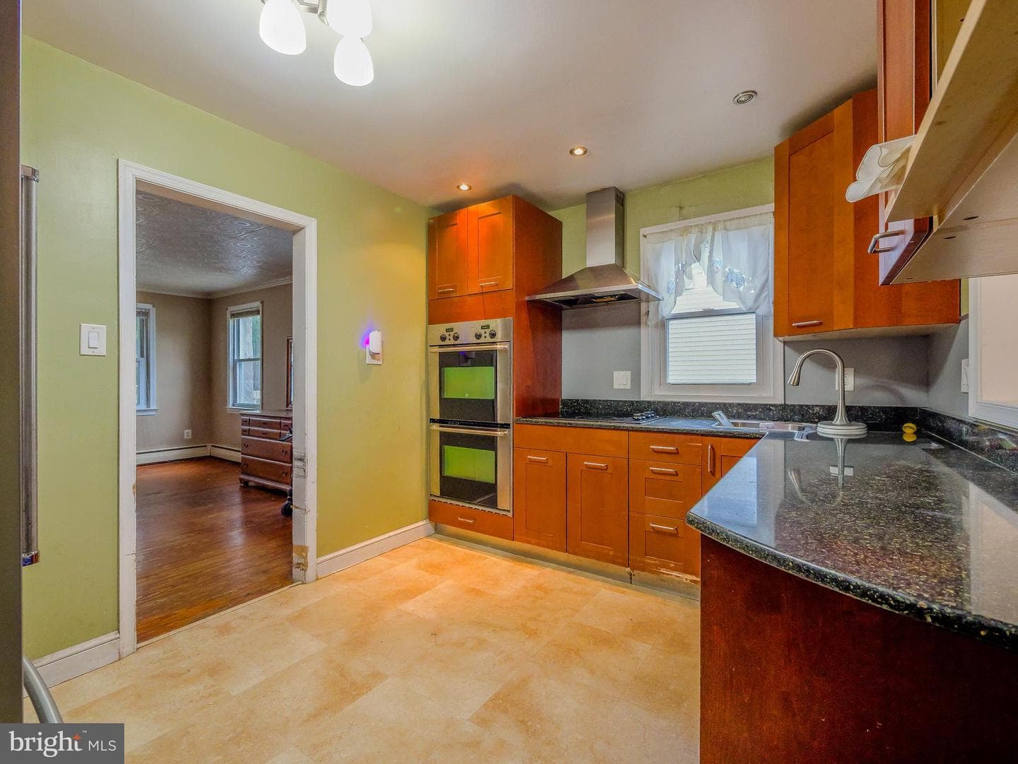 328 Hillside Avenue photo 5
