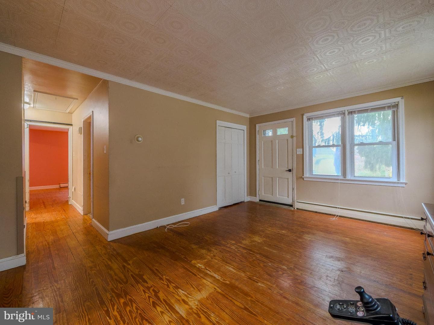 328 Hillside Avenue photo 7