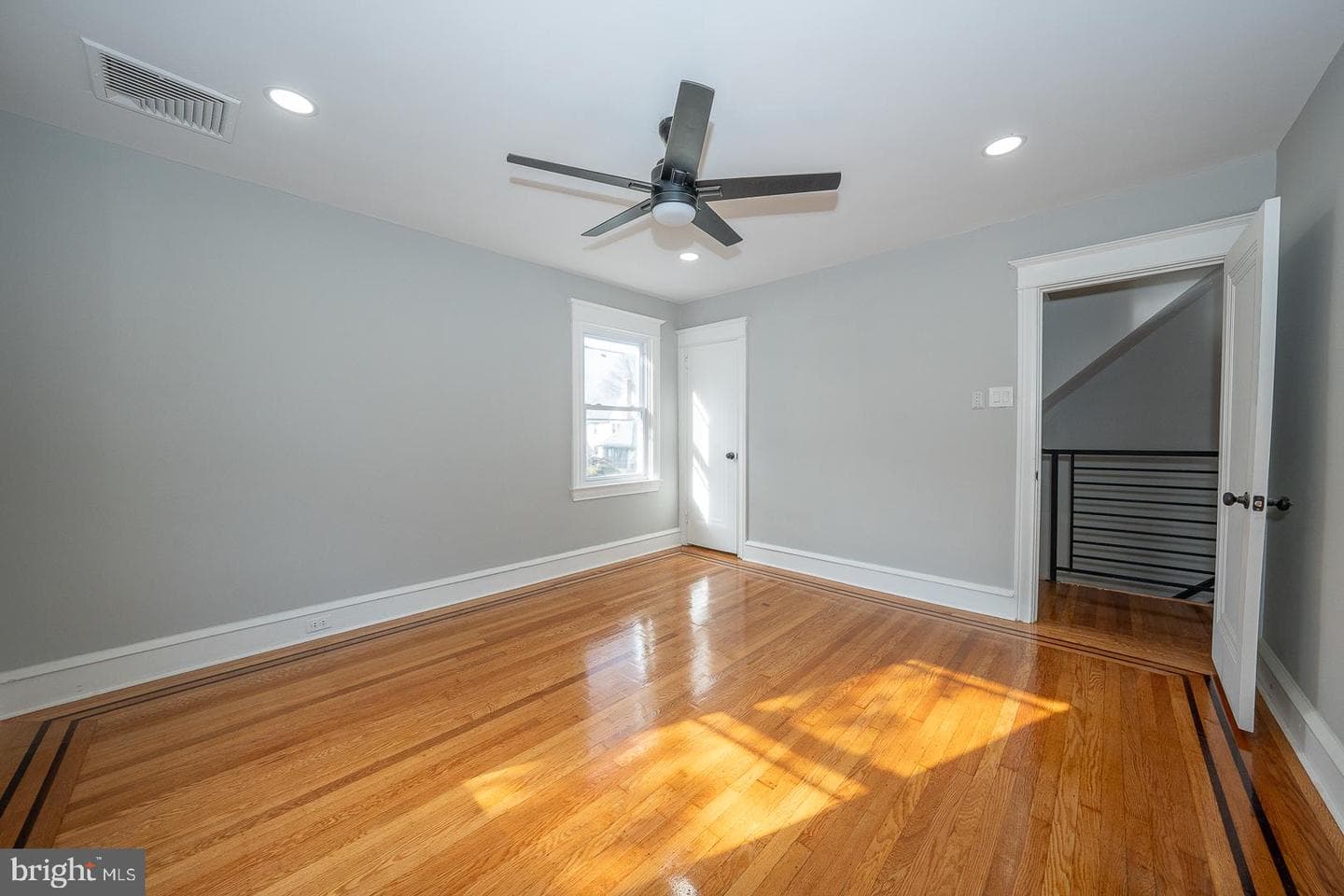 1029 Belfield Avenue photo 31