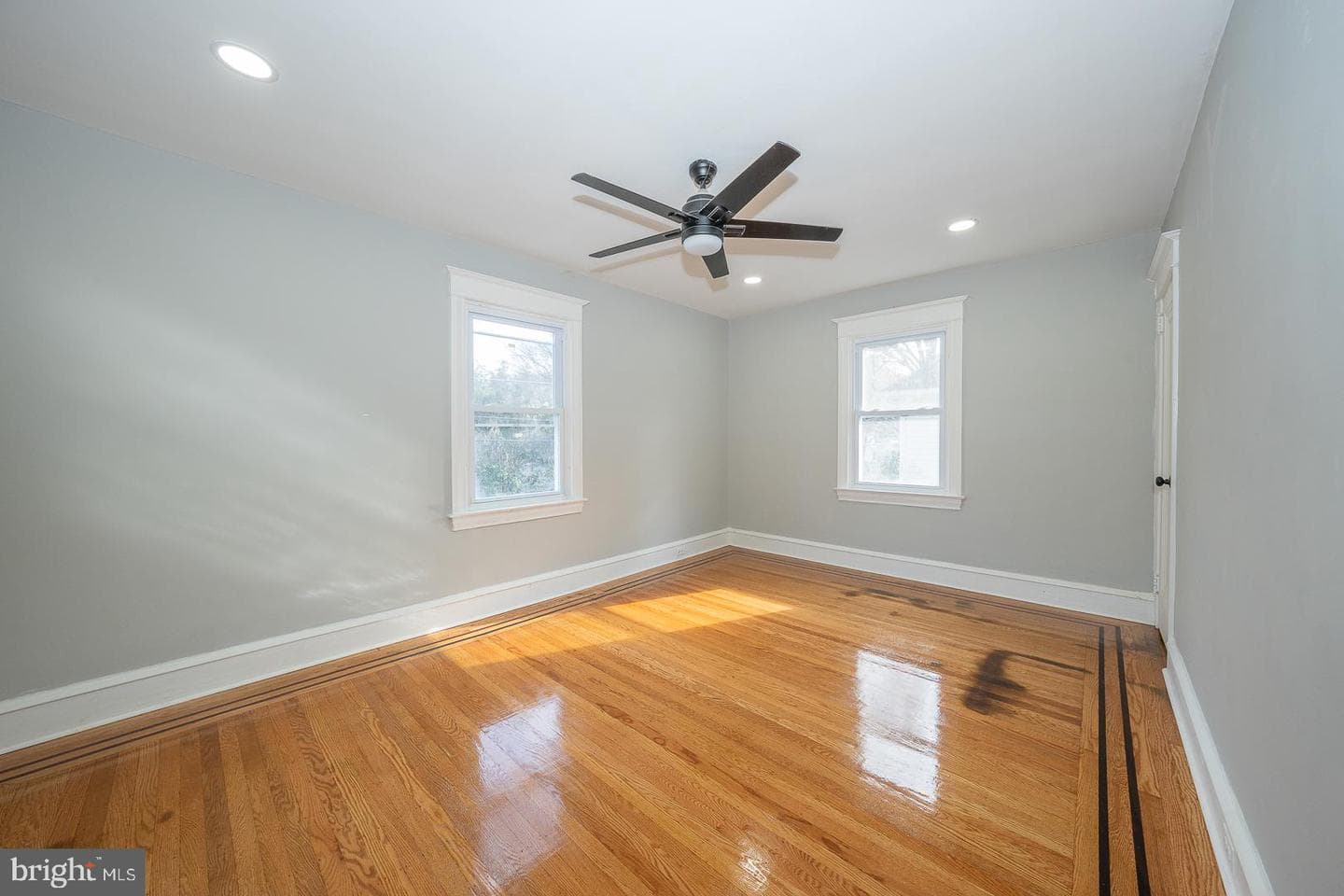 1029 Belfield Avenue photo 42
