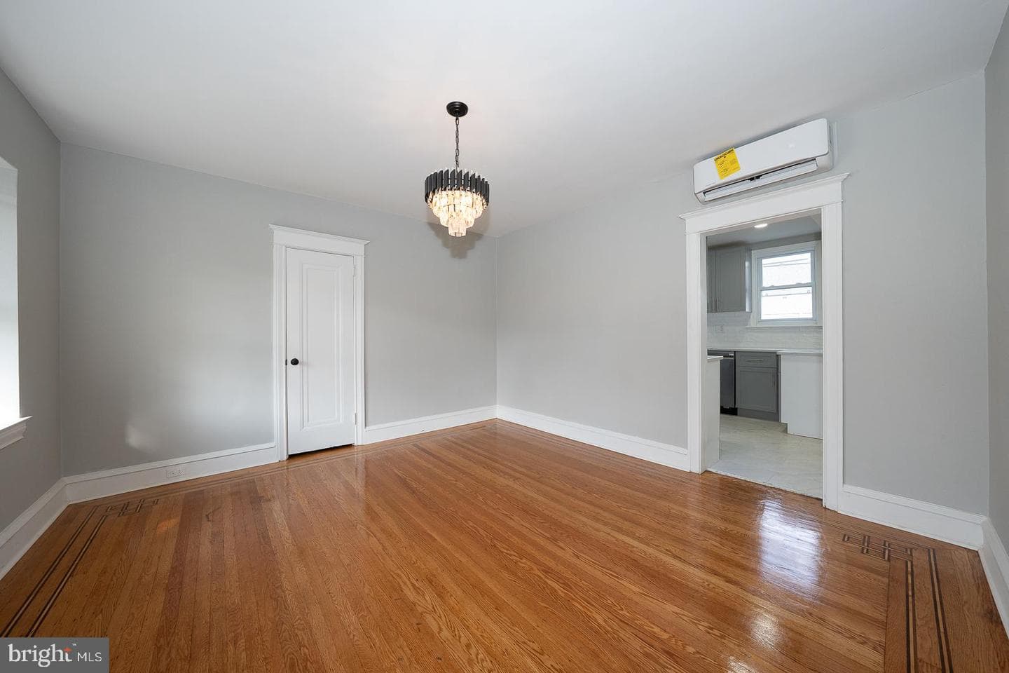 1029 Belfield Avenue photo 5