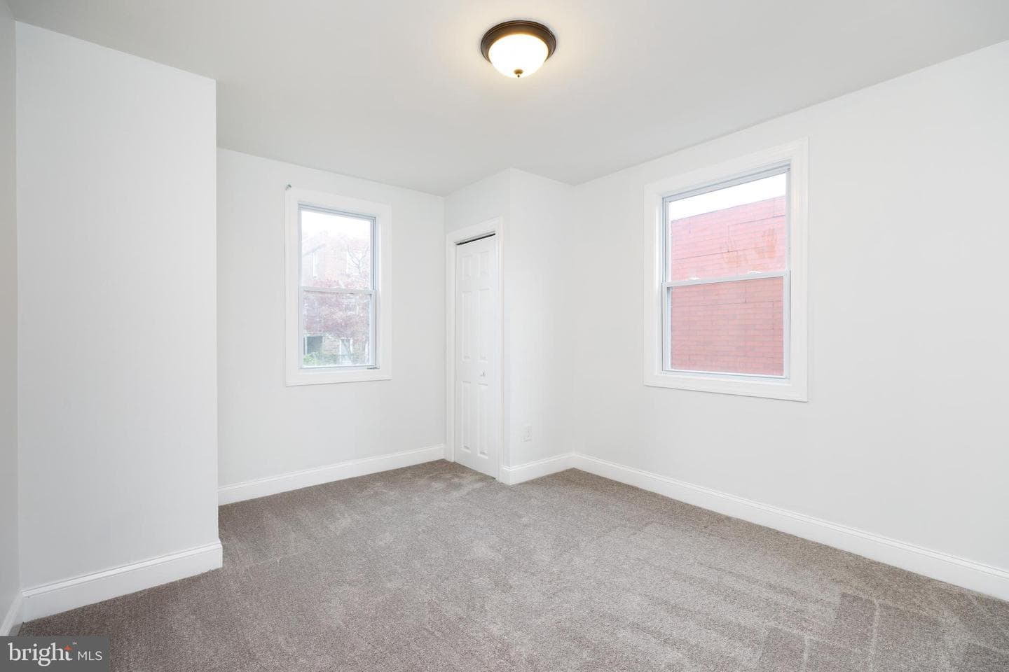 711 Yeadon Avenue photo 19
