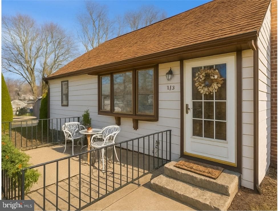 115 Newby Drive photo 2