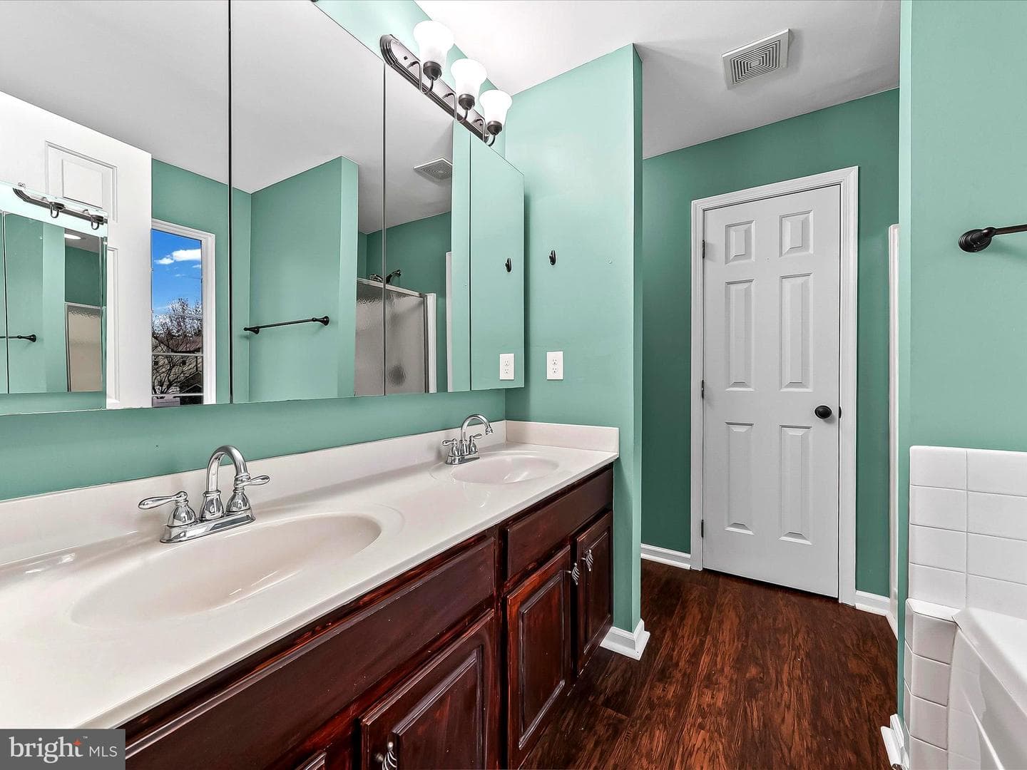 2410 Larkin Rd. photo 27