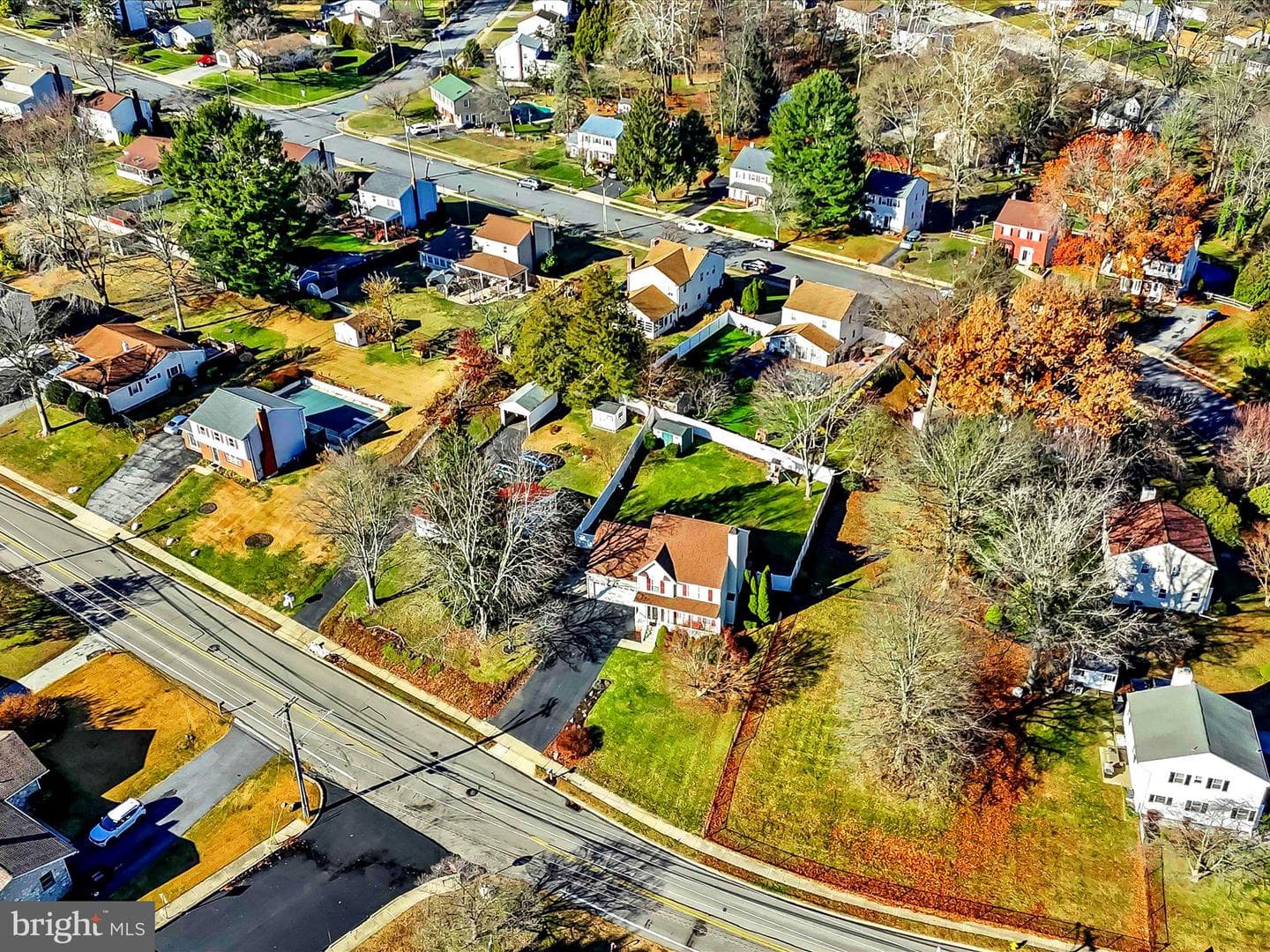 2410 Larkin Rd. photo 48