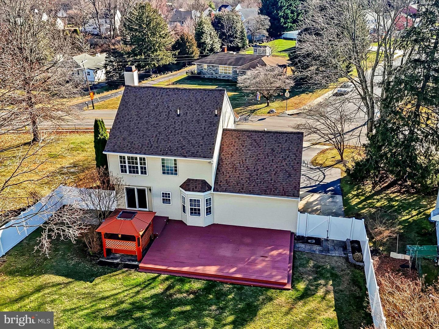 2410 Larkin Rd. photo 8