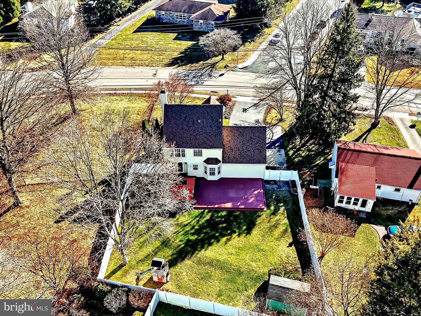 2410 Larkin Rd. photo 9