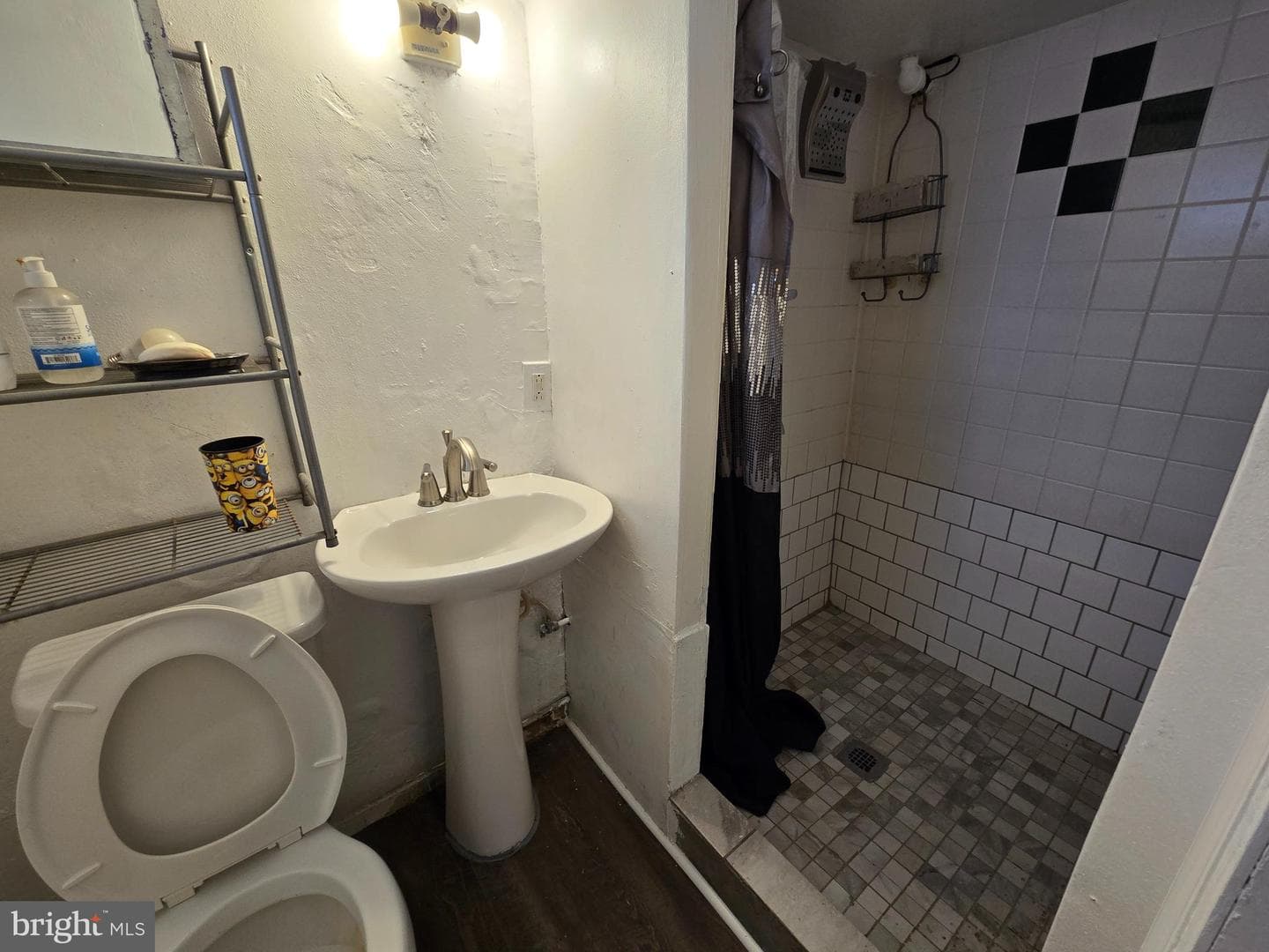 201 Saint Laurence Road photo 24