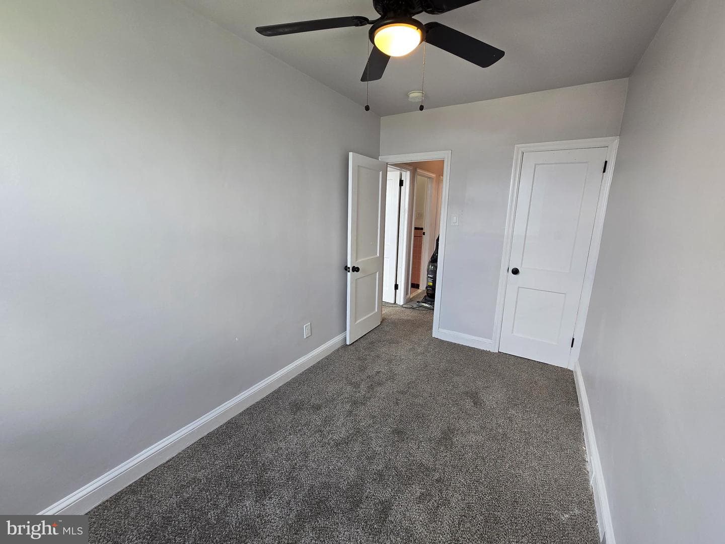 201 Saint Laurence Road photo 34