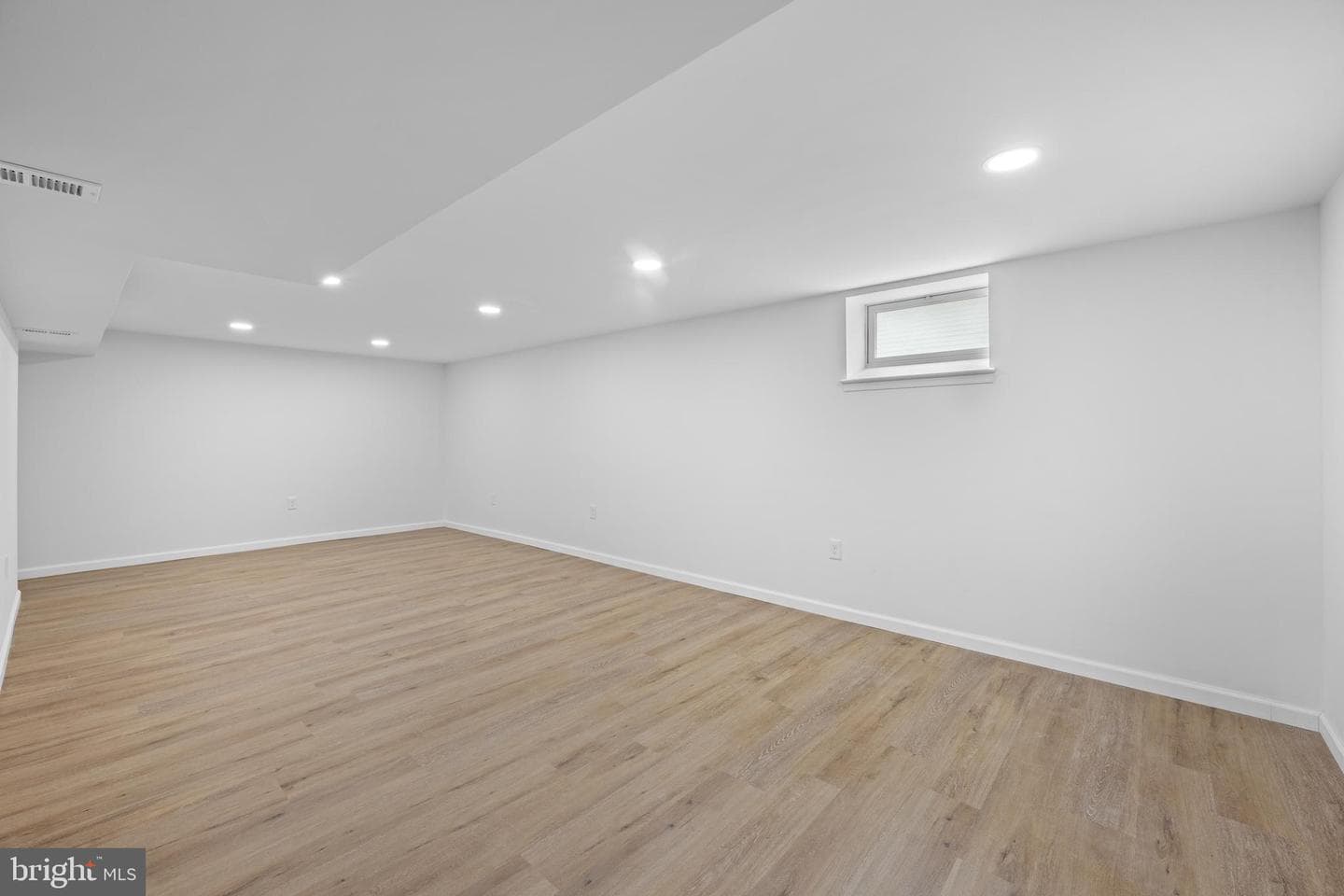 205 W Rodgers Street photo 15