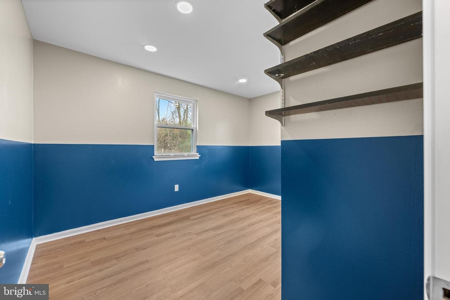 205 W Rodgers Street photo 18