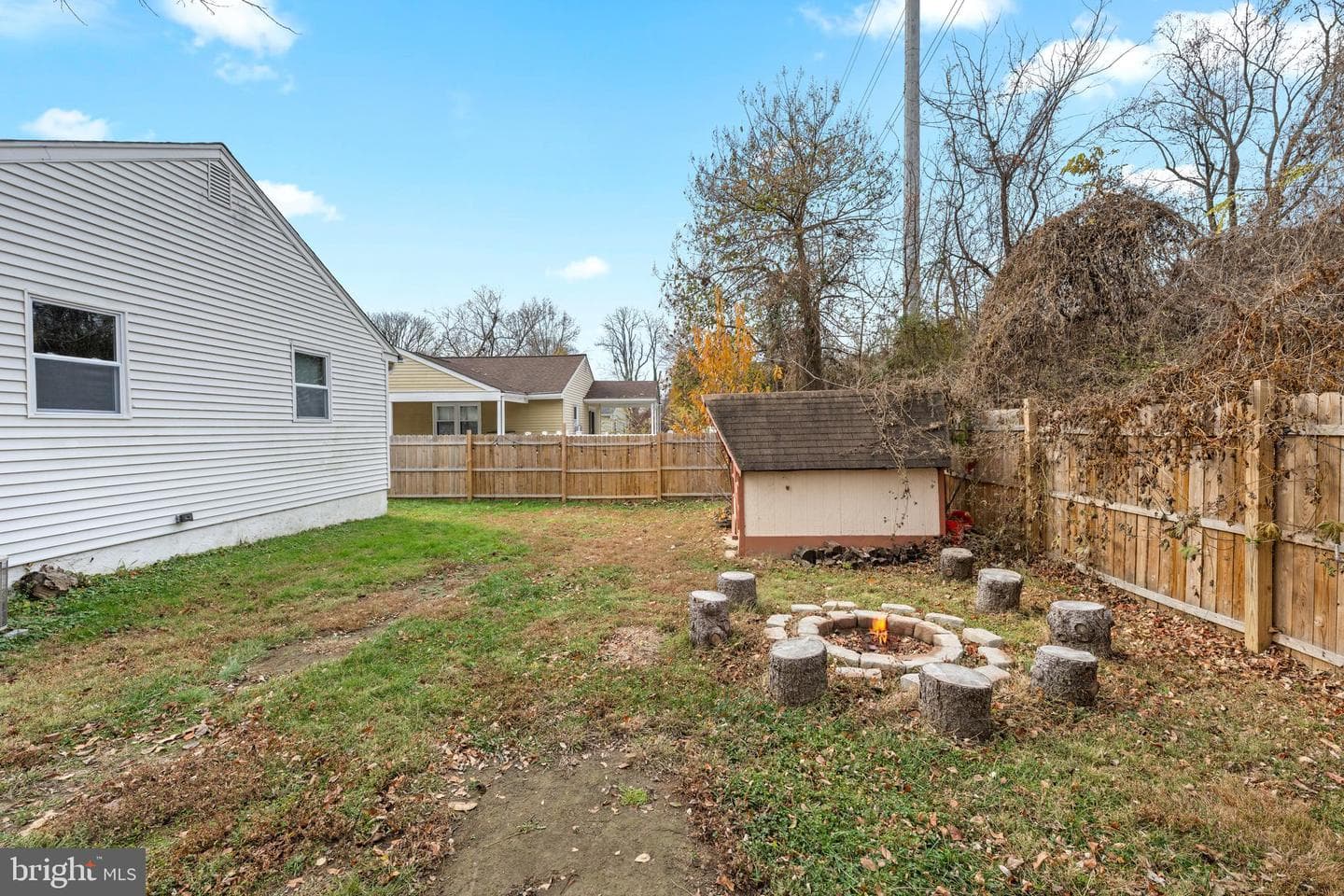 205 W Rodgers Street photo 31