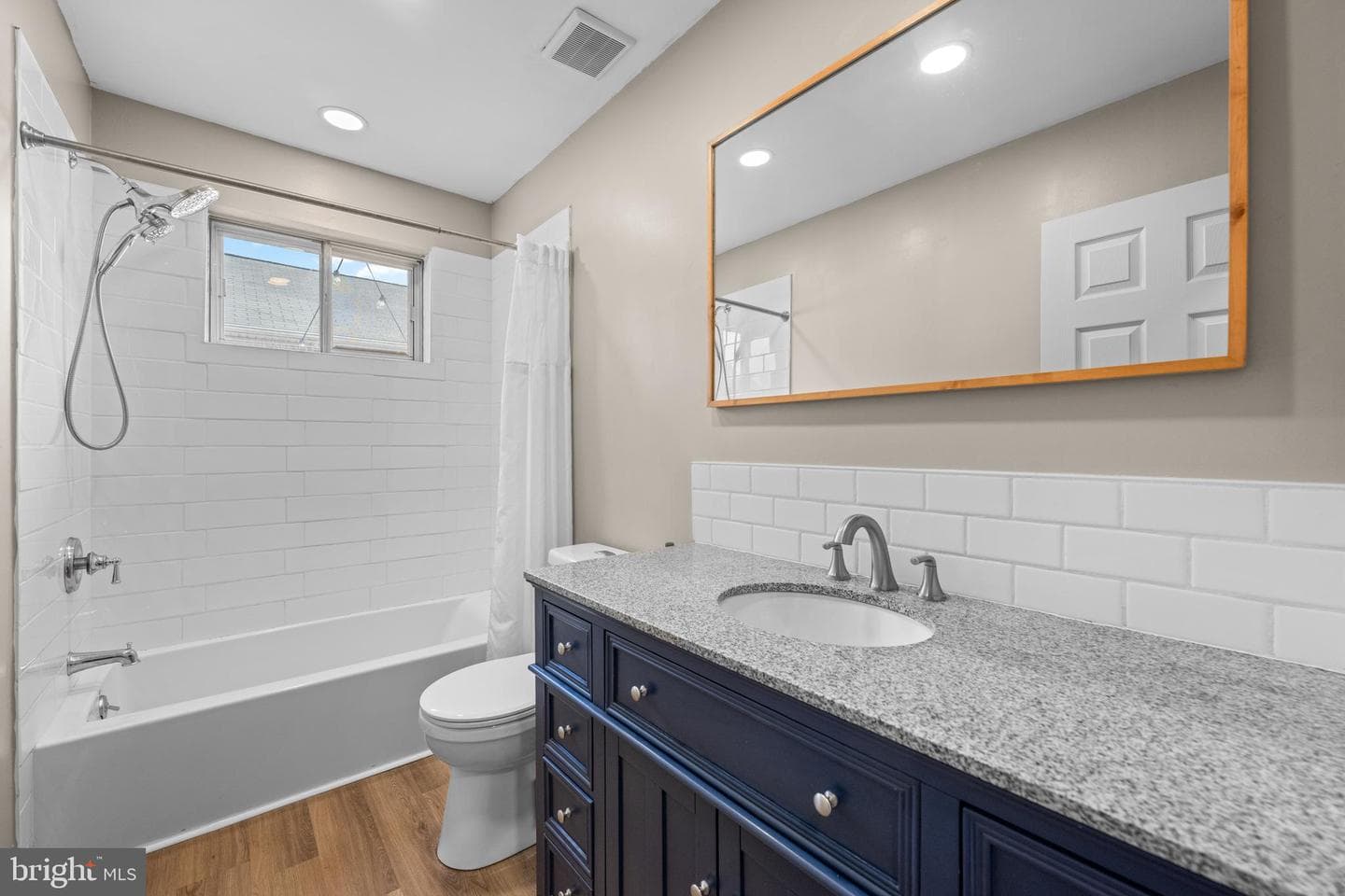 205 W Rodgers Street photo 4