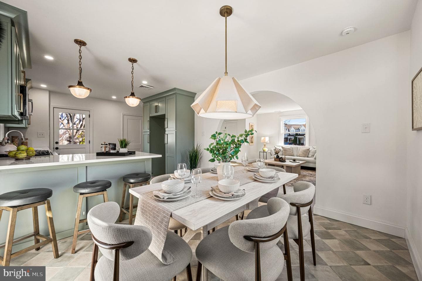 11 Woodbine Road photo 6