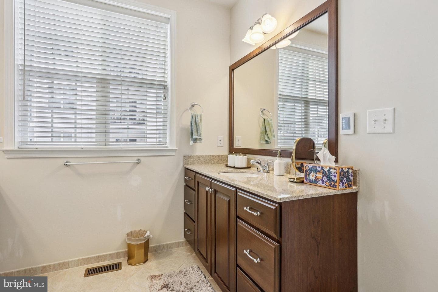 106a Jay Alley photo 20