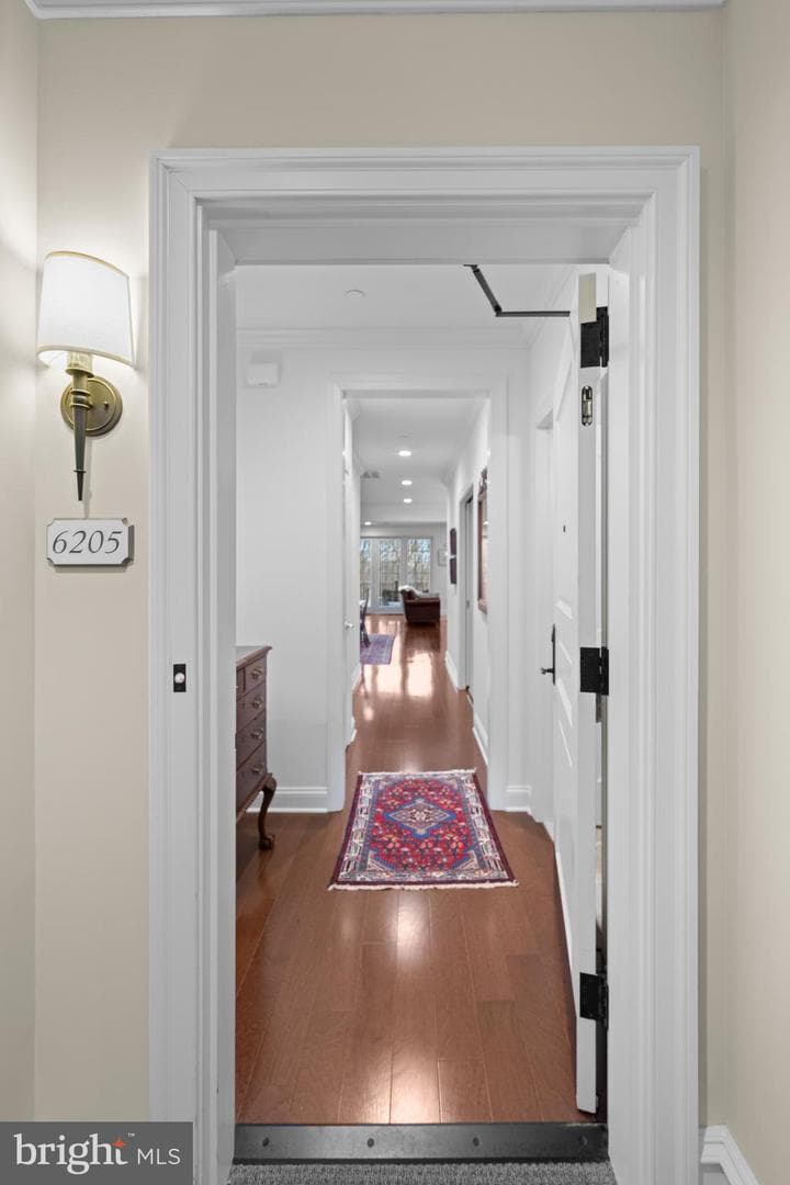 6205 Parkview Drive photo 4