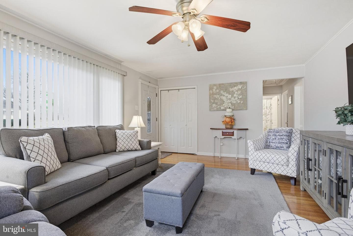 916 Brooke Avenue photo 4