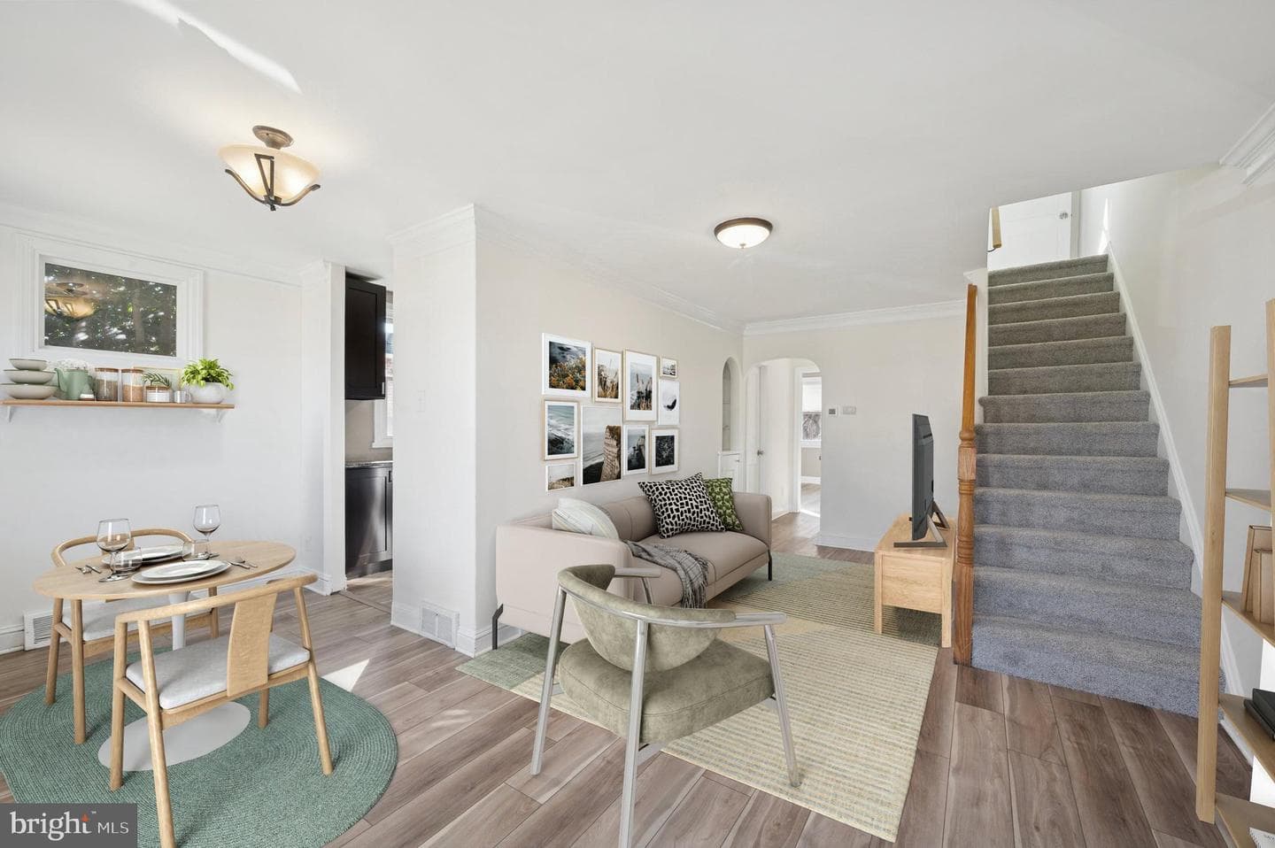 1228 Bryan Street photo 2