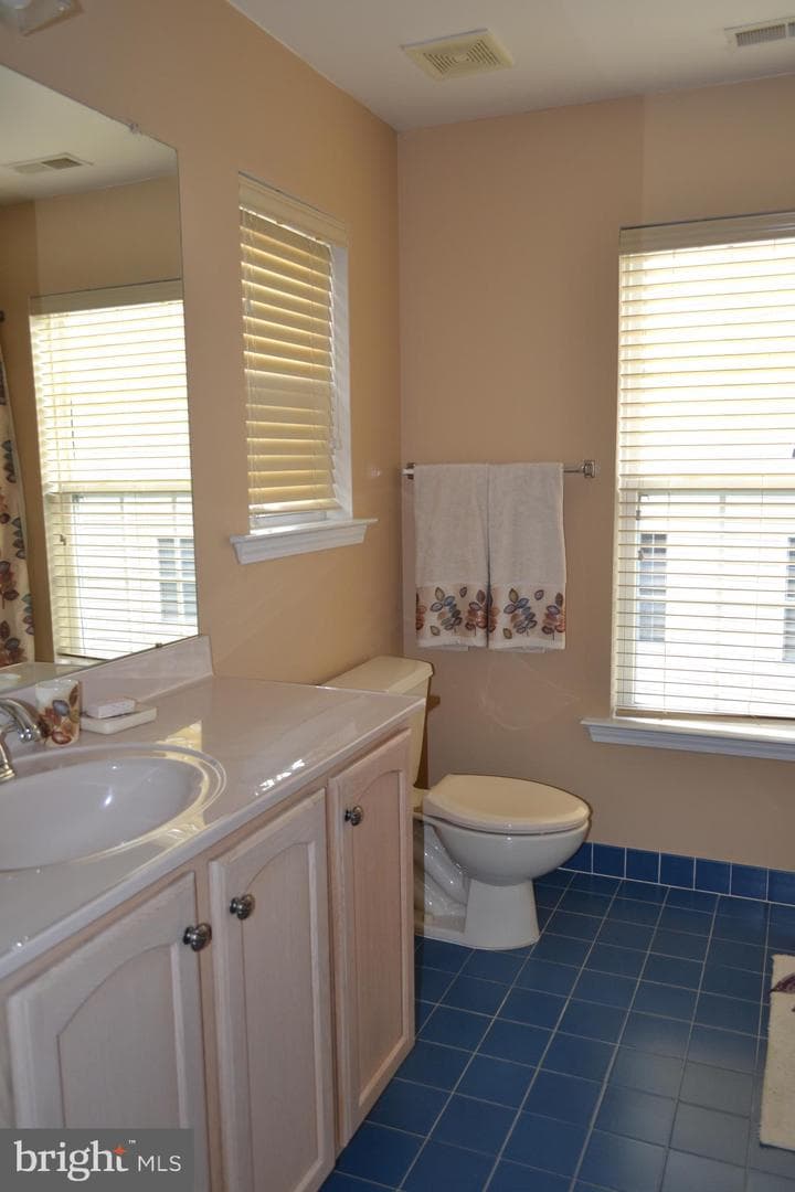 40 Brentwood Road photo 56